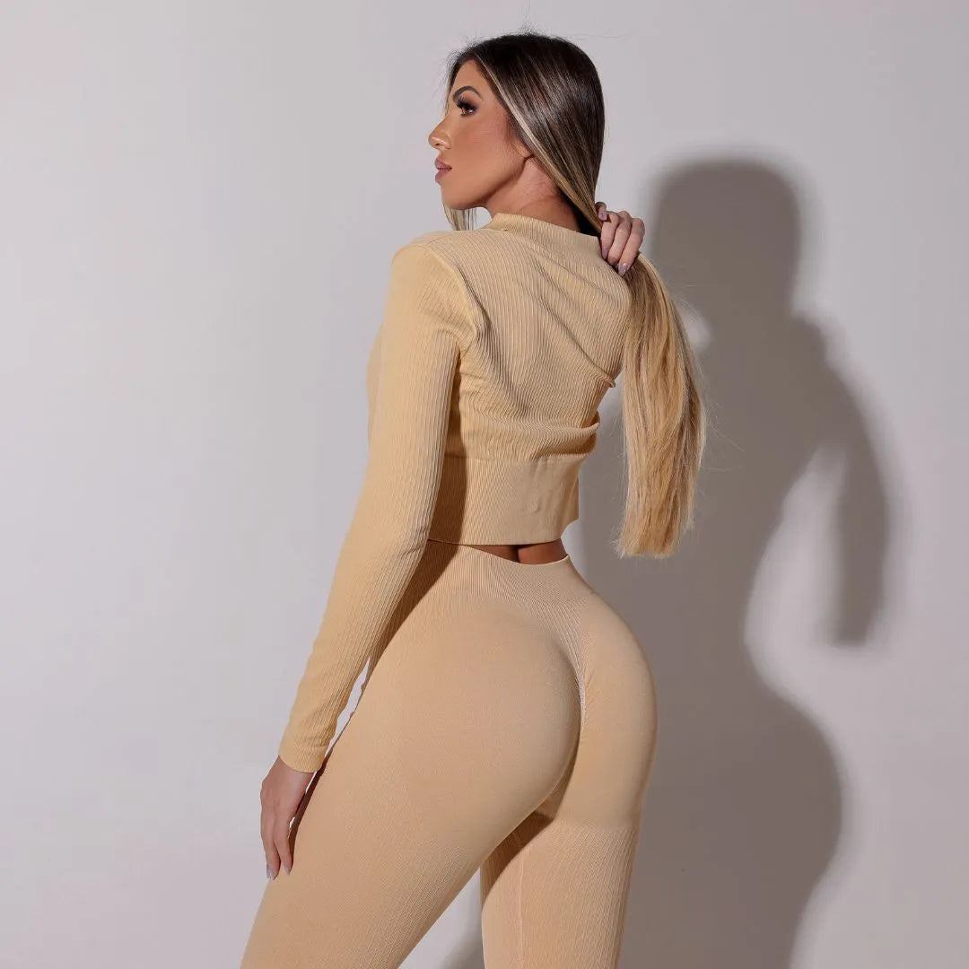 Jaqueta Essence Fitness Bege Manga Longa e Zíper
