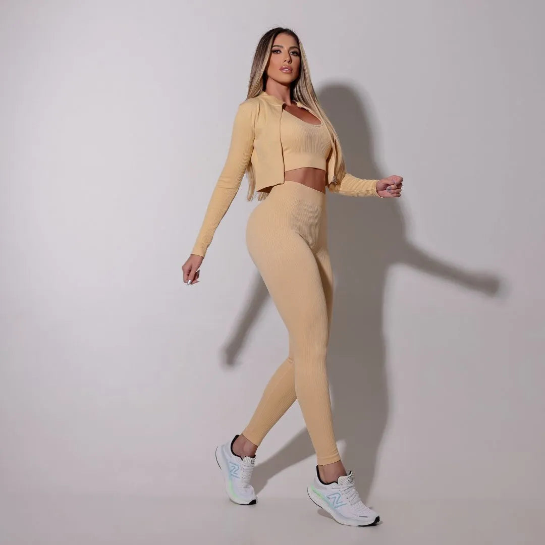 Jaqueta Essence Fitness Bege Manga Longa e Zíper