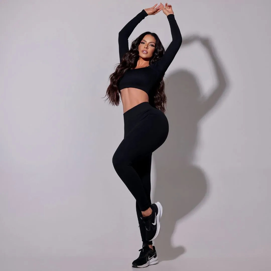 Top Lizza Fitness Manga Longa Preto - Sobre Essência
