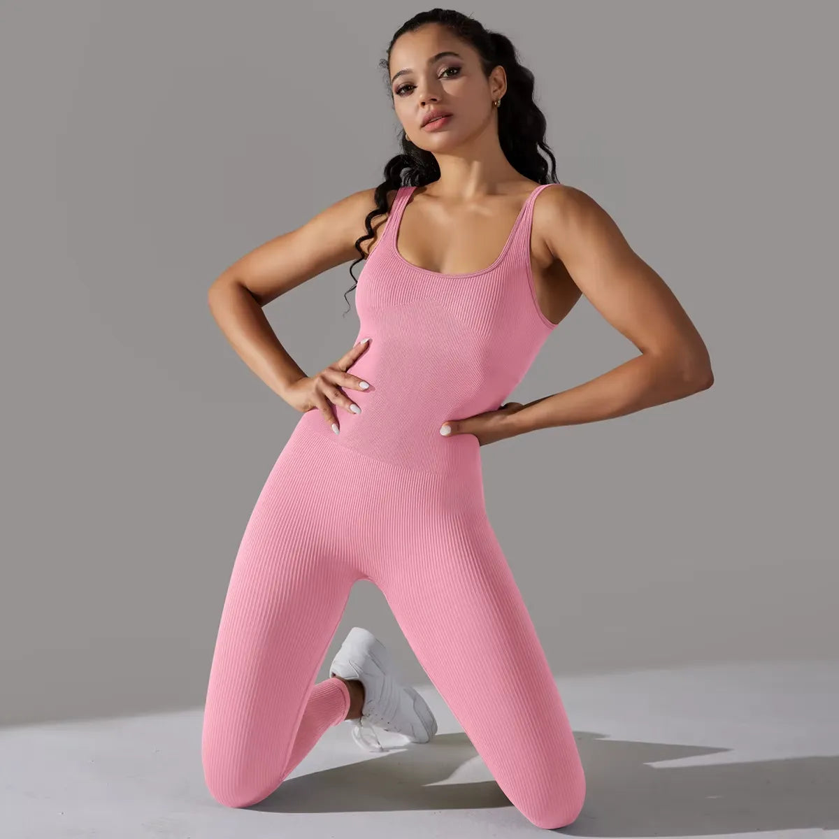 Macacão Canelado Fitness Rosa | Conforto, Estilo e Alta Performance